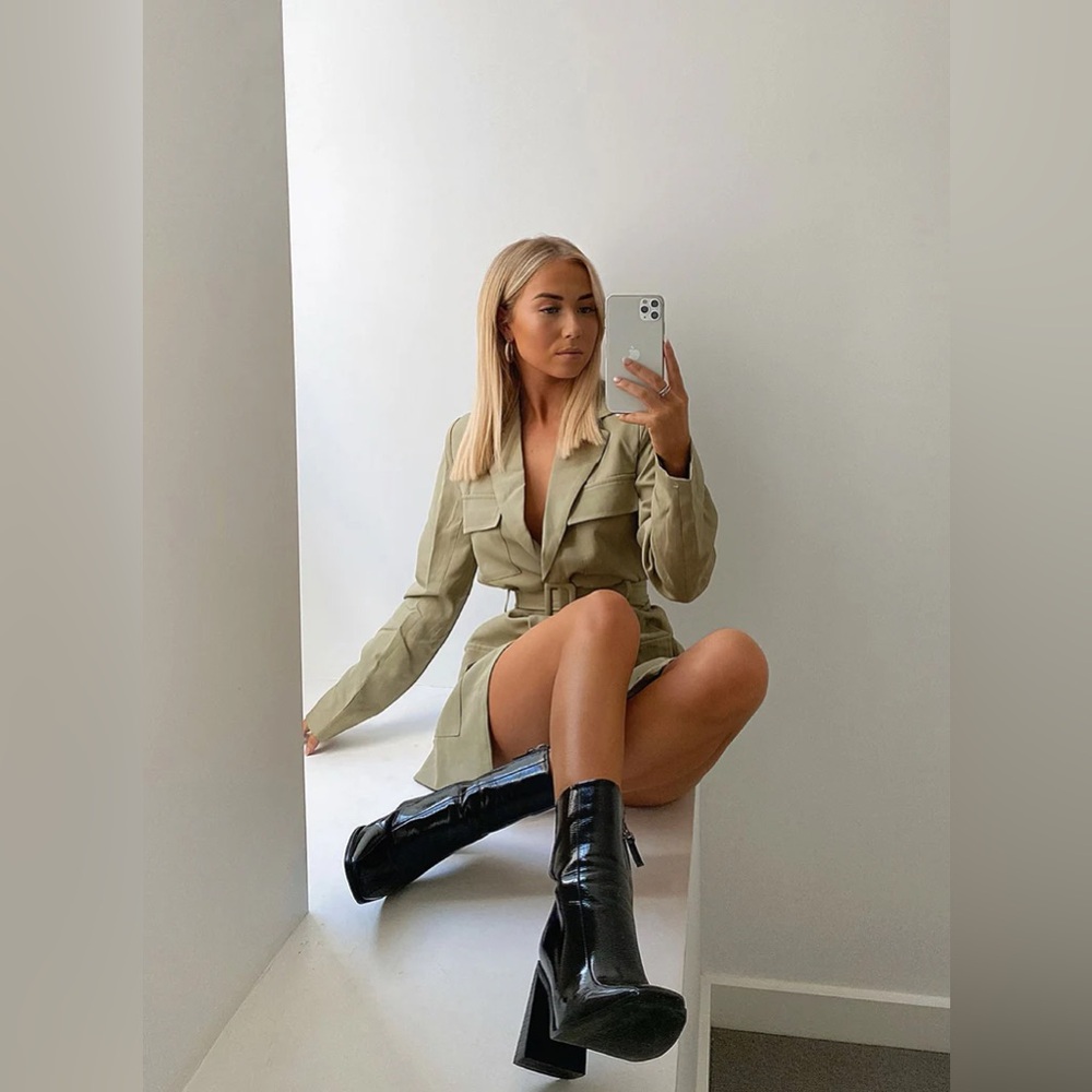 Princess Polly Lioness Steinway Mini Blazer Dresss - Picture 2 of 10